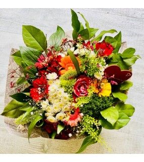 Bouquet Fête des Mères multi couleurs en taille M ou XL "T'aime Maman". AnyFleurs.fr