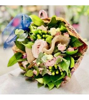 Bouquet de Fleurs Roses et vertes de forme ronde"L'enchanteur". Anyfleurs.fr