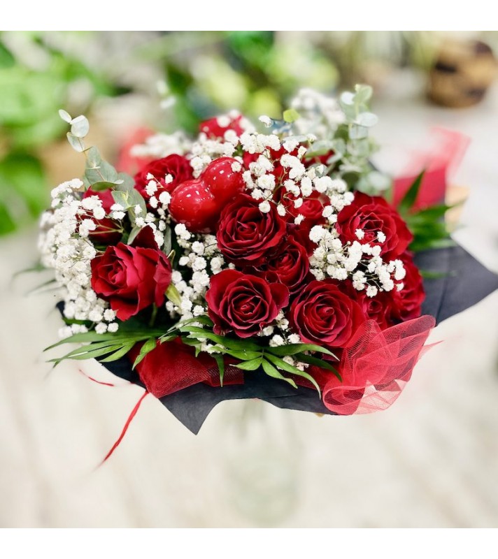 Roses Rouges Et Gypsophile Rouges Et Roses à 8500 € Any Fleurs 