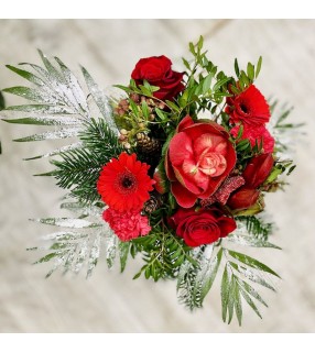 Bouquet Rouge de Noël varié avec roses "Joyeux Noël". AnyFleurs.fr