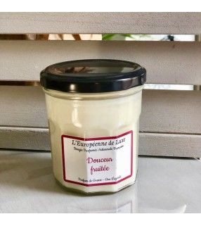 Bougie Douceur Fruitée parfumée et artisanale Française. AnyFleurs.fr